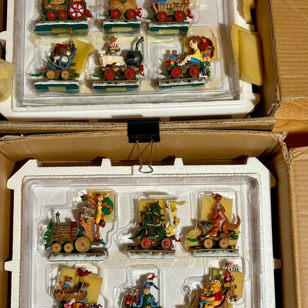 AA Milne Winnie the Pooh Danbury Mint Holiday Train Set